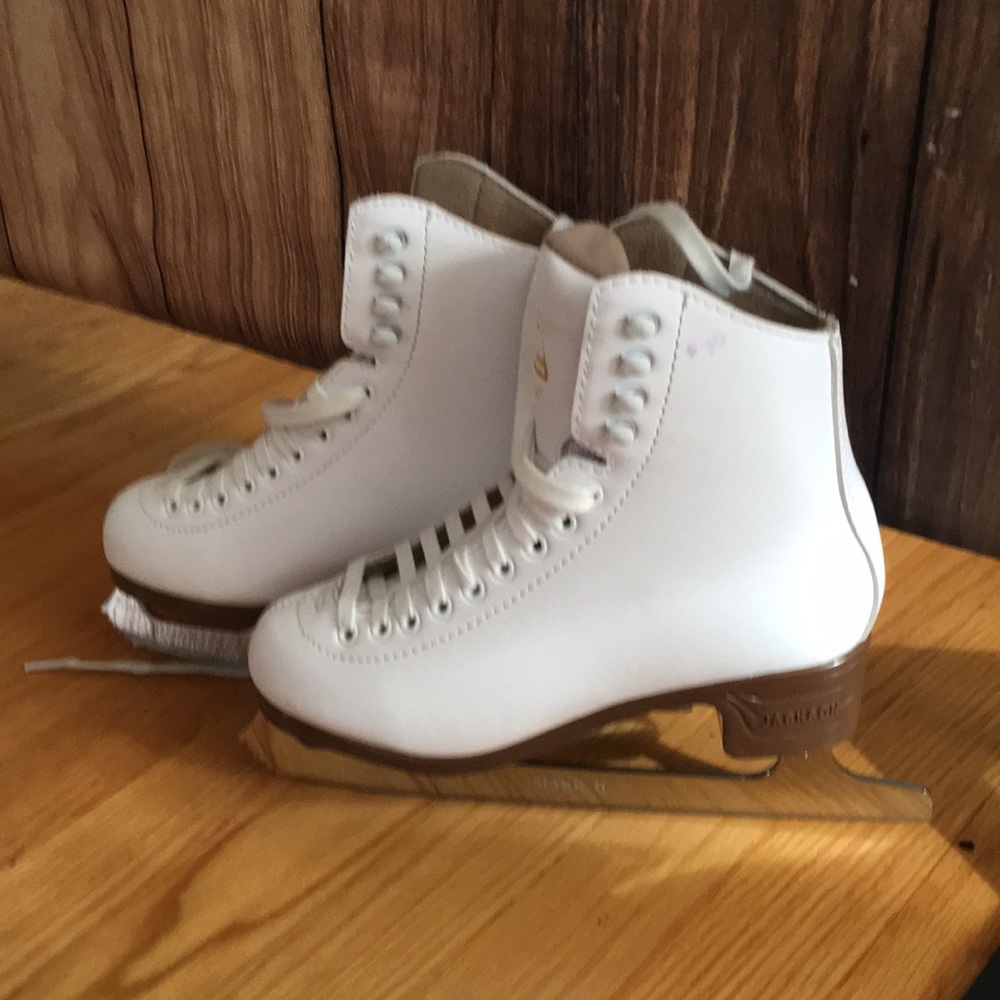 Jackson Excel Girls figure skates